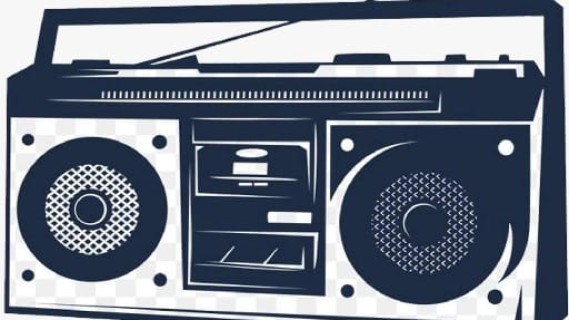 Encontro de DJs tocando ao vivo